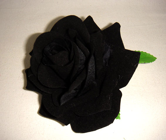 Rožės žiedas juodas