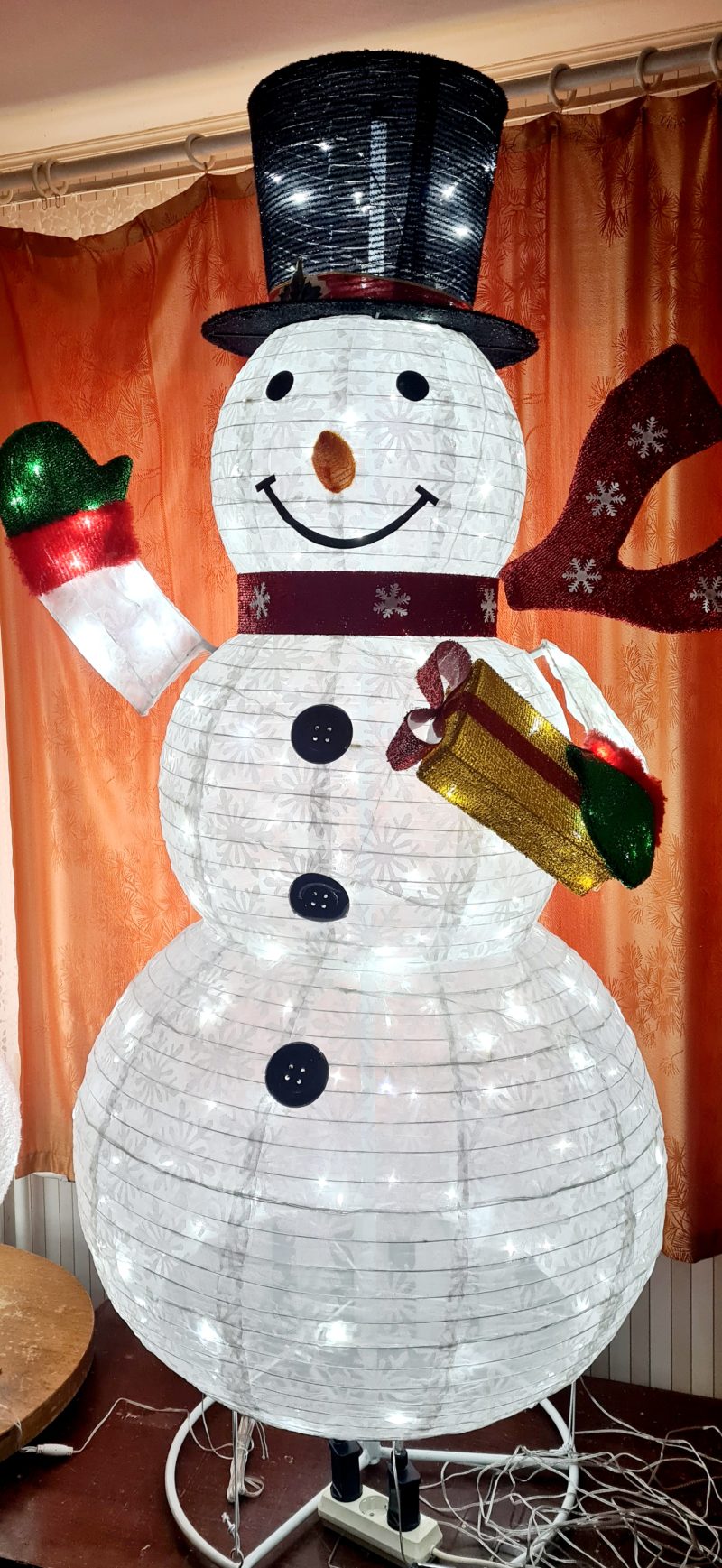 Sniego senis 180 cm su LED